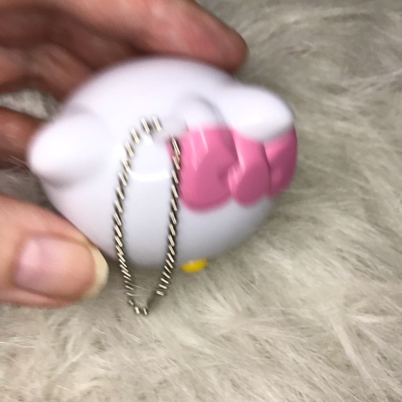 Must Have Hello Kitty Retractable Tape Measure NIP Extends Up To 36” - Picture 3 of 9